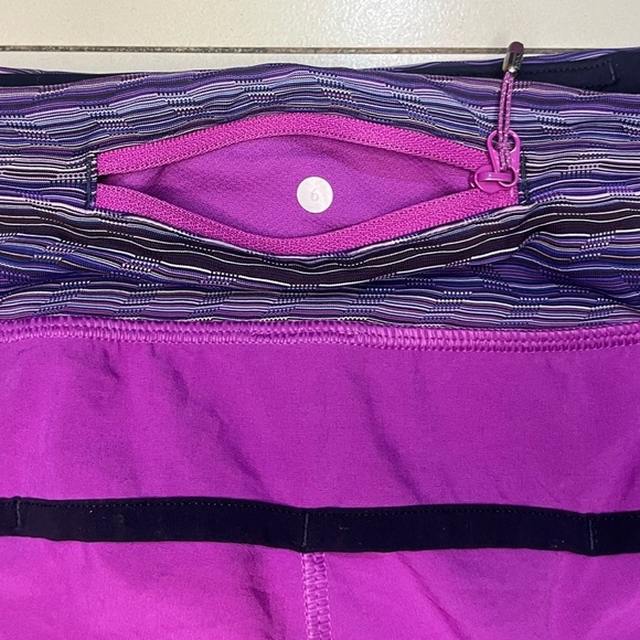 Lululemon Speed-Up Low-Rise Lined Short, 2.5” Purple size 6 - Picture 3 of 6